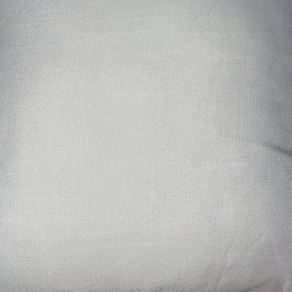 NWT Chris Madden Heirloom Embroidery White 18x18 throw accent decor pillow - Picture 7 of 10